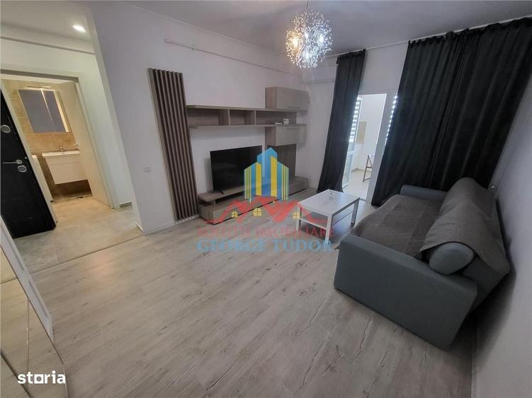 Apartament cu 2 camere decomandat în Roșu
