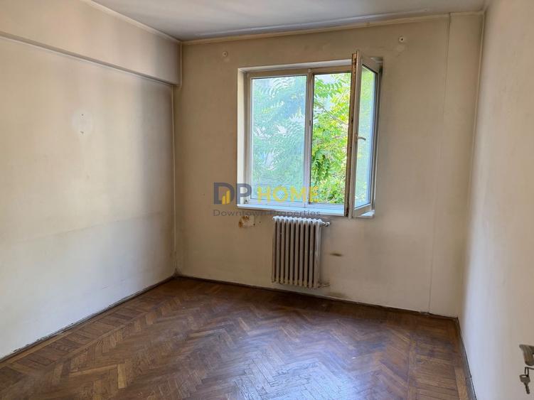 Apartament cu 3 camere semidecomandat în Kogălniceanu