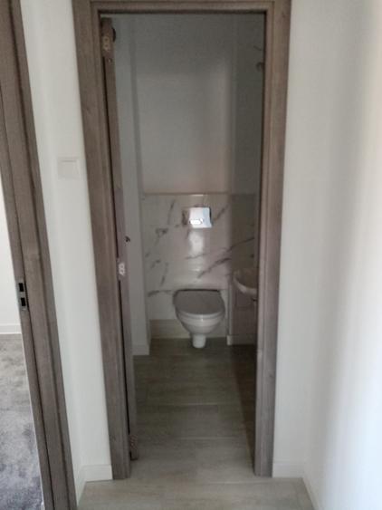 Apartament cu 3 camere decomandat în Exterior Vest