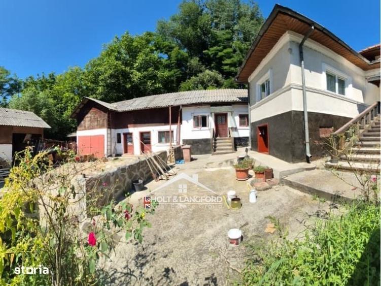 Casă cu 3 camere cu Teren 500 Mp în Central