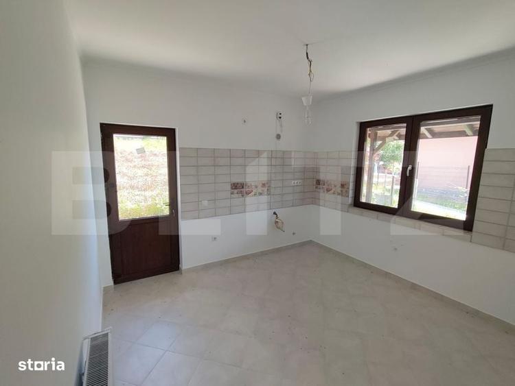 Casă cu 4 camere în Diaconești