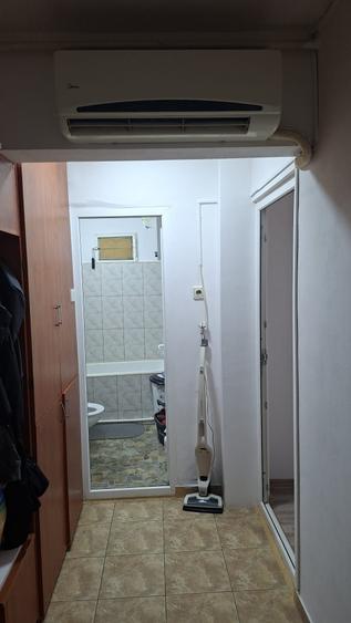 Apartament cu 2 camere decomandat în Tuzla