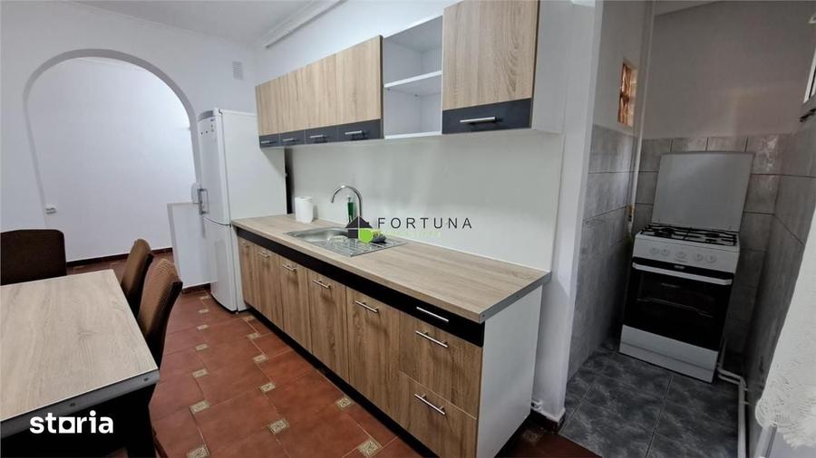 Garsonieră decomandată în Valea Cetății