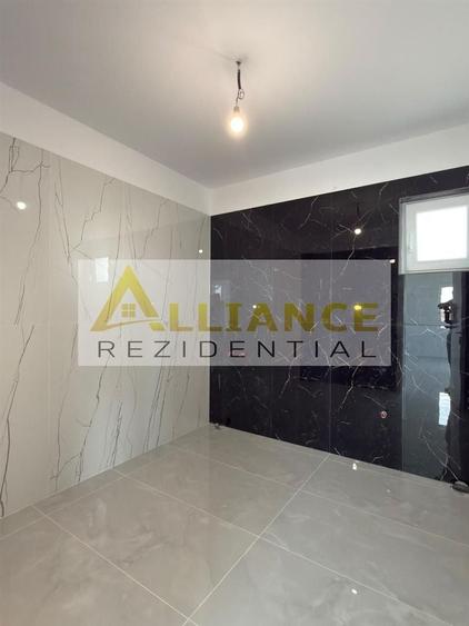 Casă individuală cu 3 camere decomandat cu Canalizare în Berceni