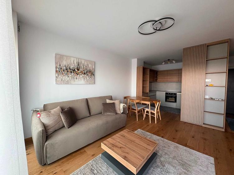 Apartament cu 2 camere decomandat, mobilat în Exterior Vest