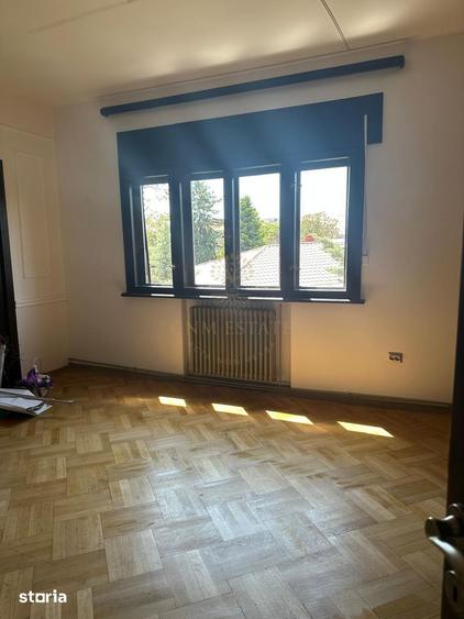Apartament cu 4 camere decomandat în Centrul Civic