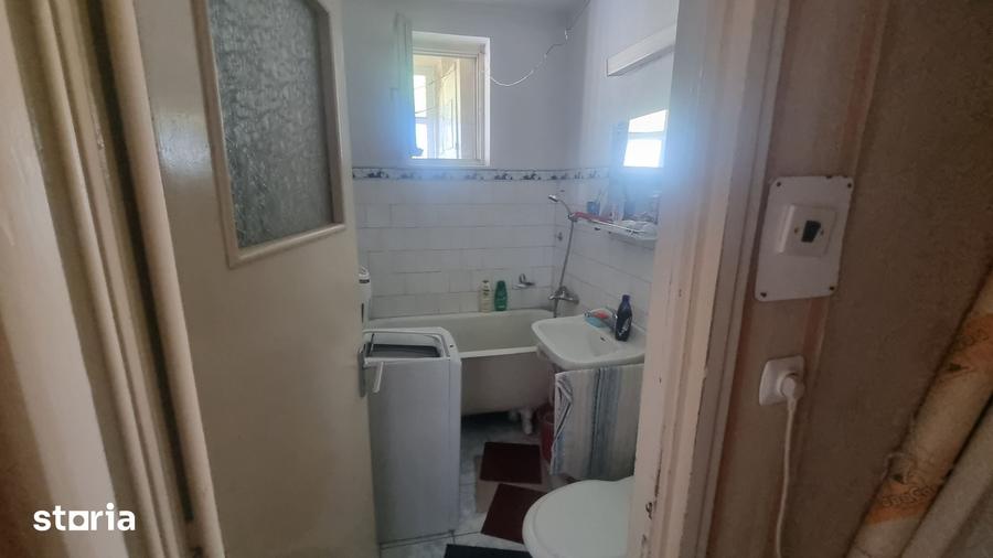 Apartament cu 3 camere, etaj 3, zona Liceul Lucian Blaga - 8