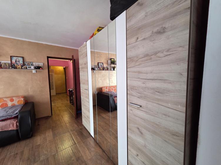 Apartament cu doua camere etaj 3 Parc CFR Adjud - 5