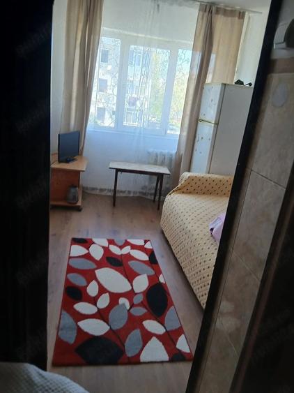 Garsonieră semidecomandată în Sud