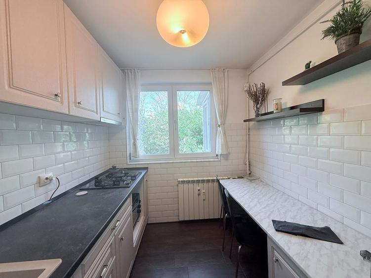 APARTAMENT 3 CAMERE MOBILAT & UTILAT & LOC DE PARCARE - 4