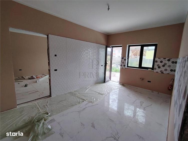 Casă cu 4 camere în Moșnița Nouă