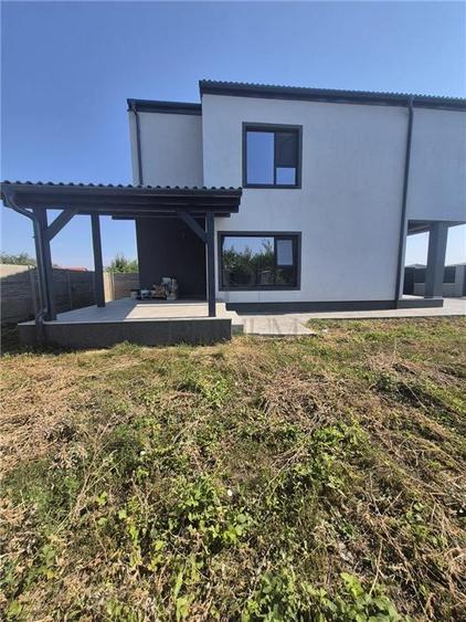 Duplex cu 3 camere cu Teren 350 Mp în Moșnița Nouă