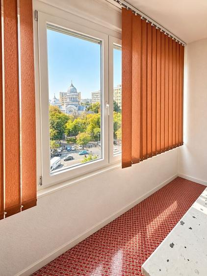 Apartament cu 3 camere semidecomandat în Bucur Obor