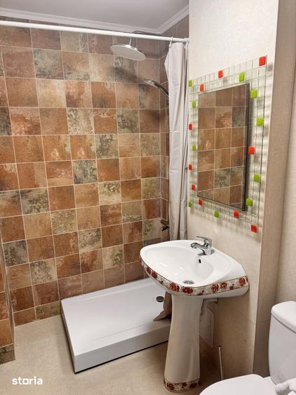 Apartament cu 4 camere decomandat în Unirii Sud