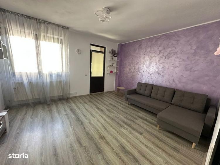 Apartament cu 2 camere decomandat, mobilat în Central