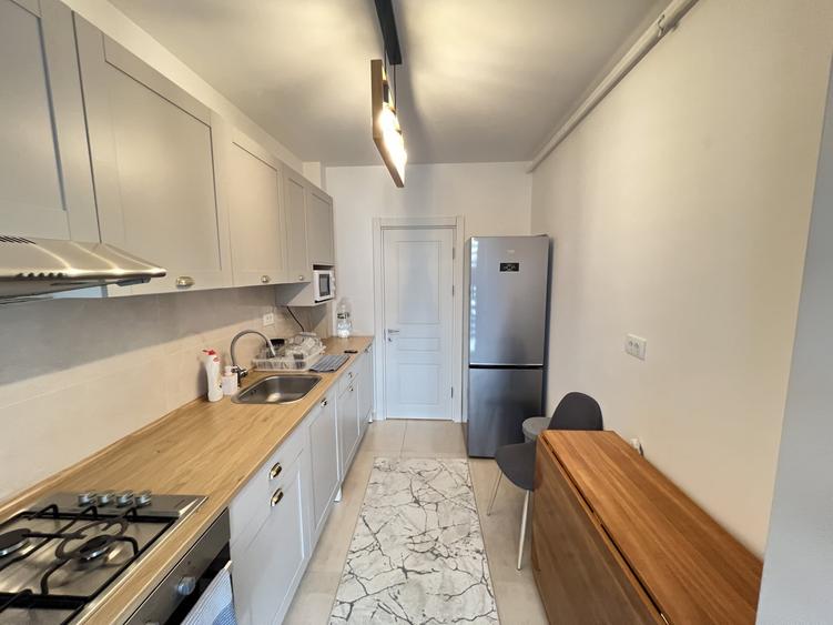 Apartament cu 2 camere decomandat, mobilat în Cristian