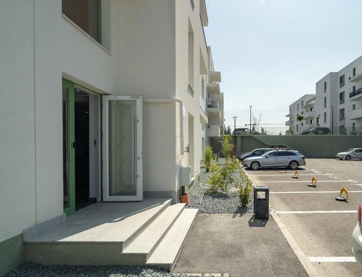 Apartament cu 2 camere decomandat, mobilat în Tunari
