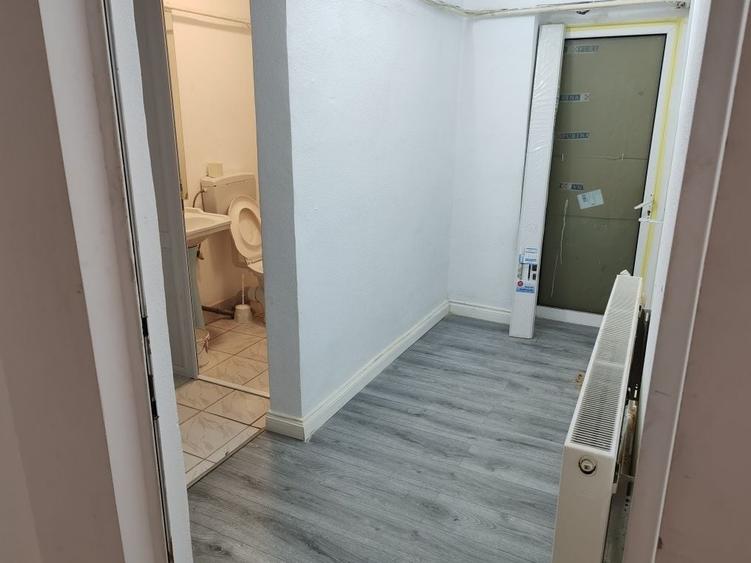 Spațiu comercial, de 60 mp, în Sârbi