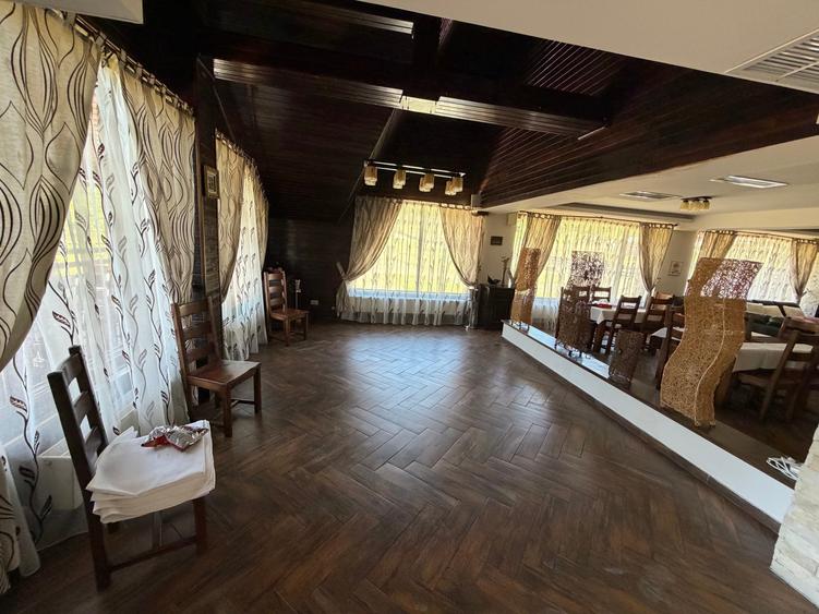 Casă cu 12 camere cu Teren 3295 Mp în Lepșa