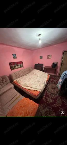 Casă cu 5 camere cu Teren 2000 Mp în Radomirești