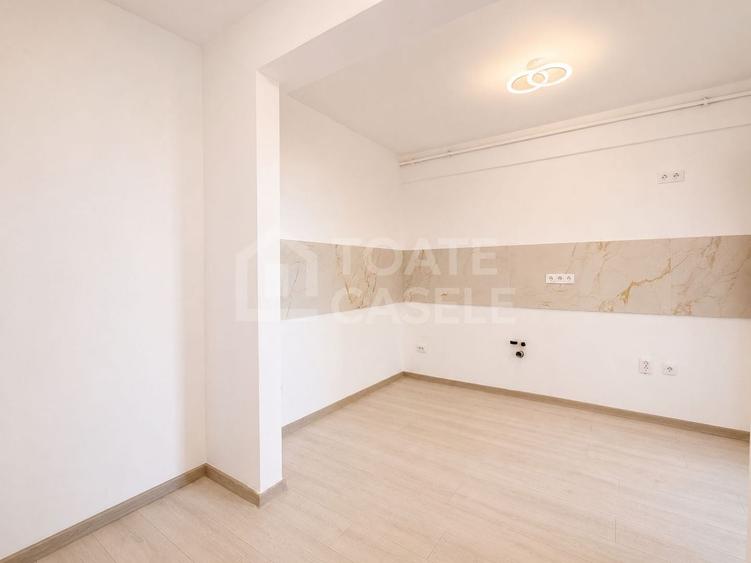 Apartament cu 3 camere semidecomandat în Someșeni