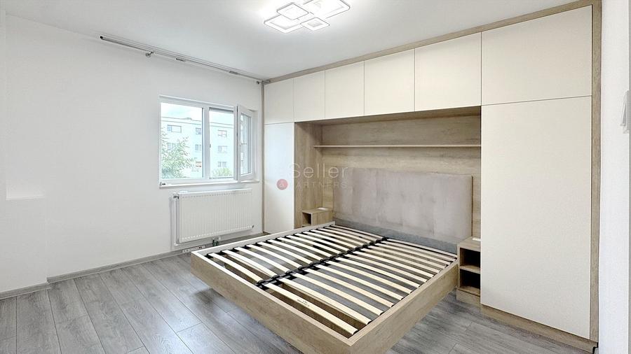 Apartament cu 2 camere decomandat, mobilat în Tractorul