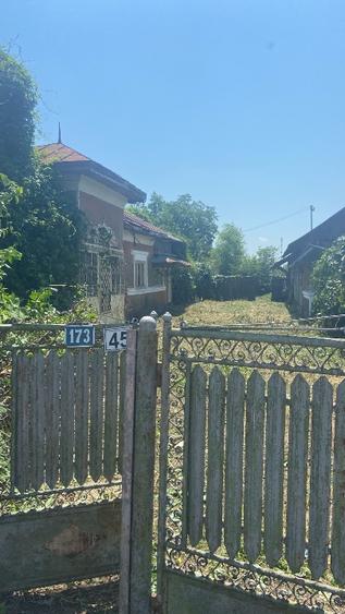 Casă individuală cu 3 camere cu Teren 2873 Mp în Podu Rizii