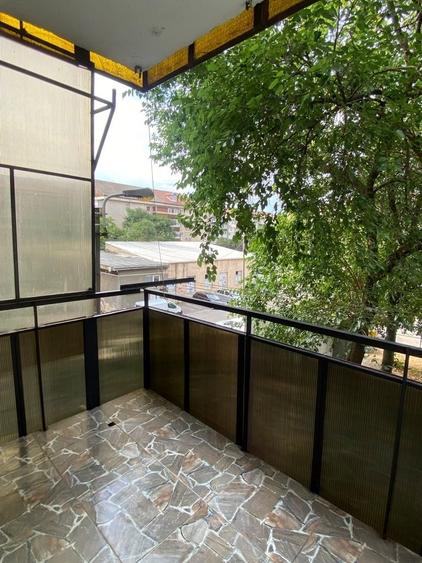 Inchiriez apartament 2 camere, decomandat, etaj 2, strada Sovata nr. 31 - 5