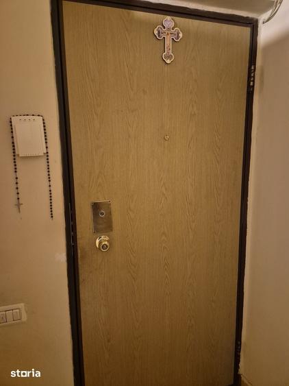 Apartament cu 3 camere decomandat în Romanilor