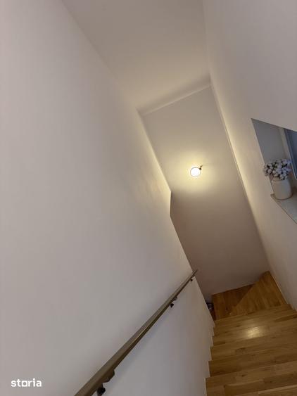 Casă cu 5 camere cu Teren 450 Mp în Central