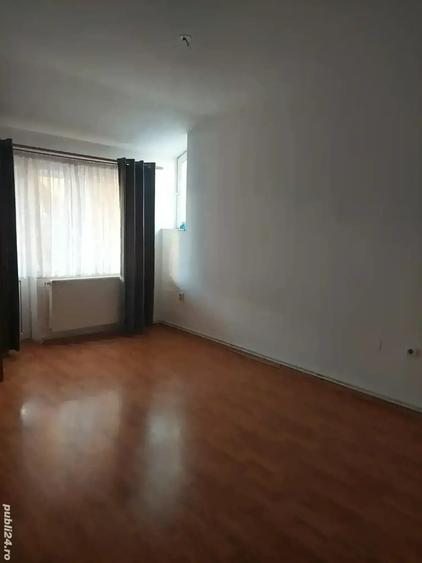 Spațiu comercial, de 70 mp, în Central