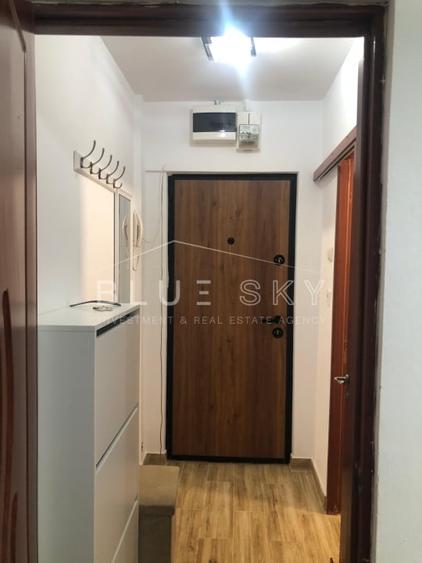 Apartament cu 2 camere semidecomandat, mobilat în Tomis Nord