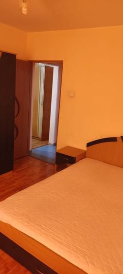 Apartament cu 2 camere semidecomandat în 1 Decembrie 1918