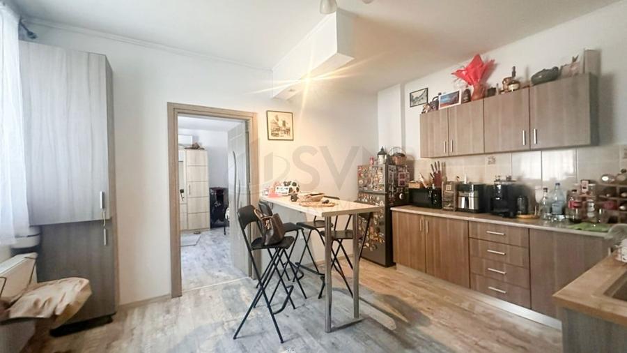 Apartament cu 2 camere semidecomandat, mobilat în P-ța Muncii