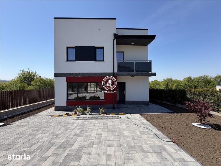 Casă cu 4 camere cu Teren 500 Mp în Bârnova