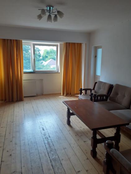 Apartament cu 3 camere decomandat, mobilat în Iancului