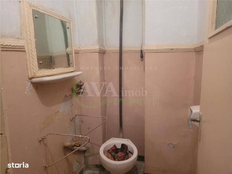 Apartament cu 3 camere decomandat în Narcisa