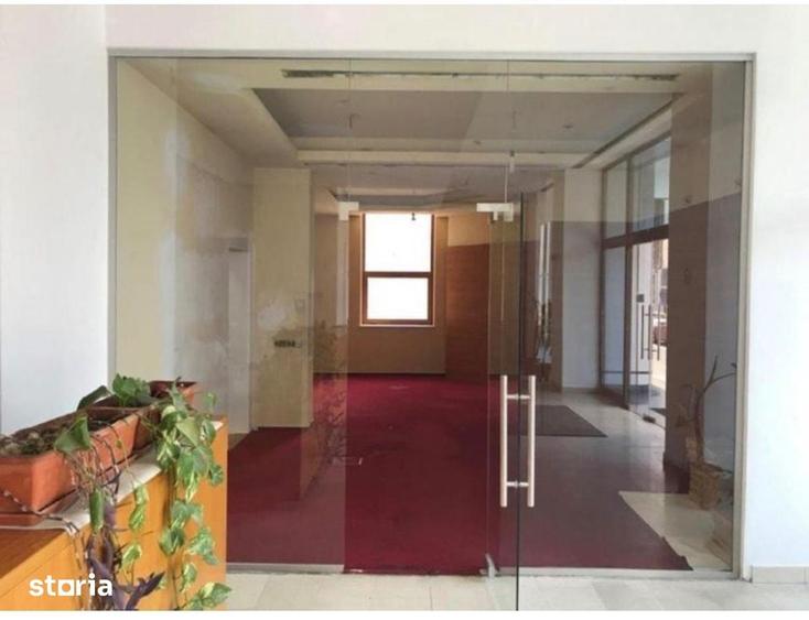 Spațiu comercial, de 1,650 mp, în Cișmigiu