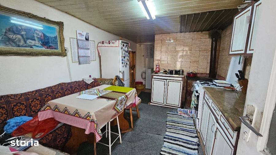 Casă cu 3 camere cu Teren 700 Mp în Central