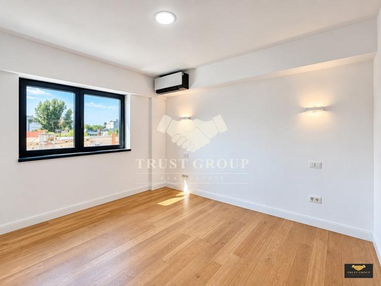 Apartament cu 3 camere decomandat în Polonă