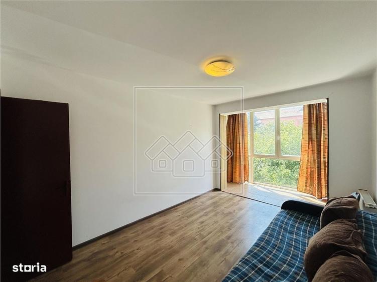 Apartament cu 2 camere decomandat în Terezian