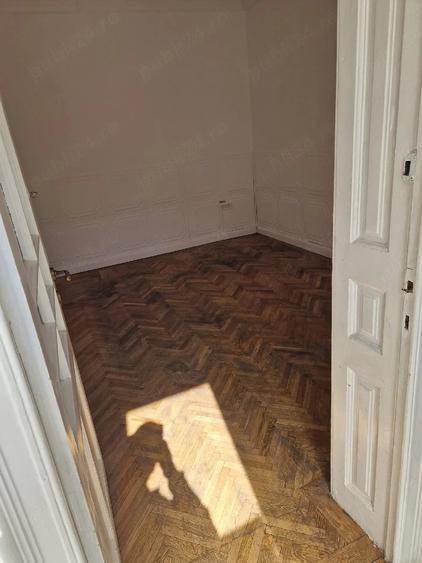 Spațiu comercial, de 120 mp, în Alimpești