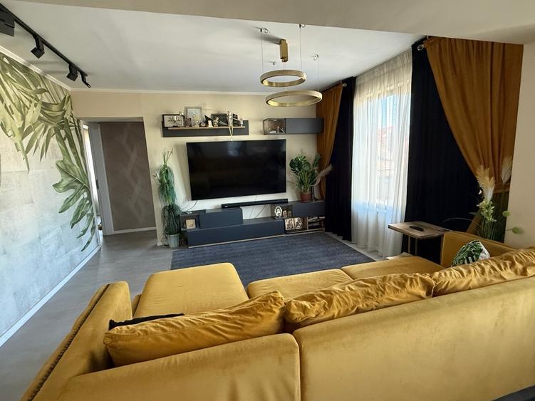 Apartament cu 4 camere decomandat, mobilat în Brâncoveanu