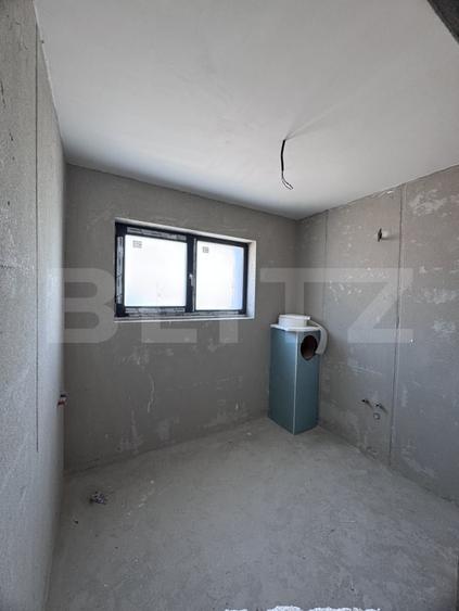 Duplex cu 6 camere cu Canalizare în Dâmbul Rotund