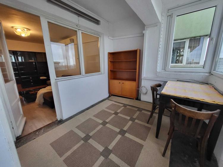Apartament cu 2 camere decomandat în Basarab