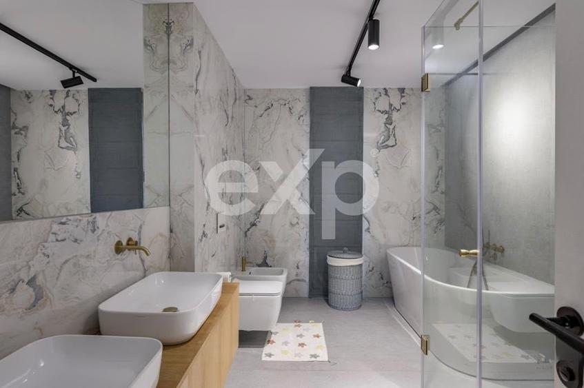 Casă individuală cu 6 camere cu Piscina în Pipera