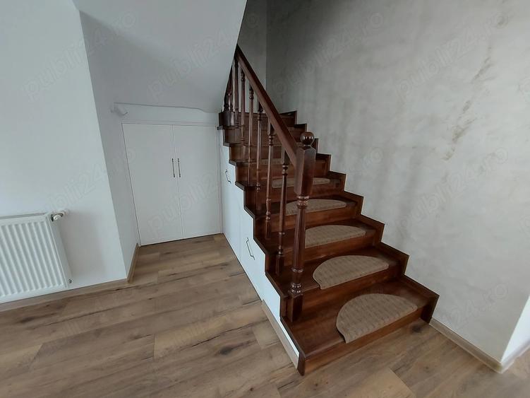 Casă cu Teren 250 Mp în Central