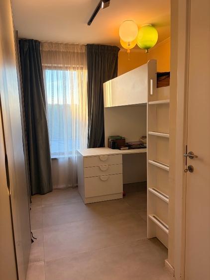 Apartament cu 4 camere decomandat, mobilat în Brâncoveanu