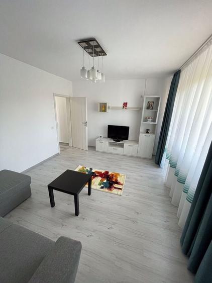 Apartament cu 2 camere decomandat în Berceni