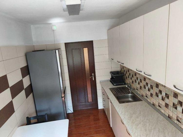 Apartament cu 2 camere decomandat în Muncii